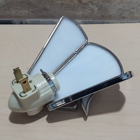 Stained Glass Angel Plug In Nightlight Pink White Silver Plate Finish - Picture 6 of 14